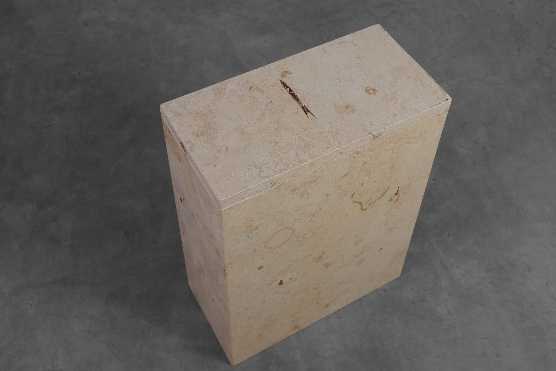 Mid-Century Italian Travertine Console, 1980sthumbnail